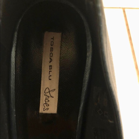 Moccasin leather heels in shiny crossgrain leather - Picture 3 of 3